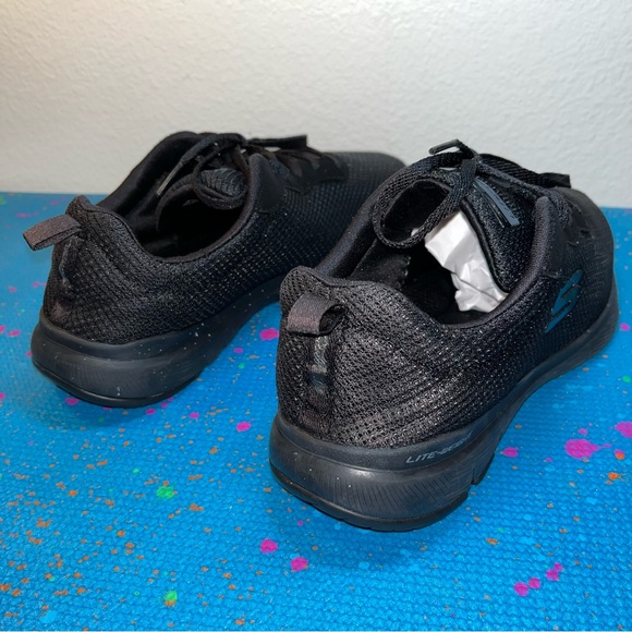 Women Size 8 Skechers triple Black Lite Weight Memory Foam Sneaker running Shoes - Picture 4 of 9
